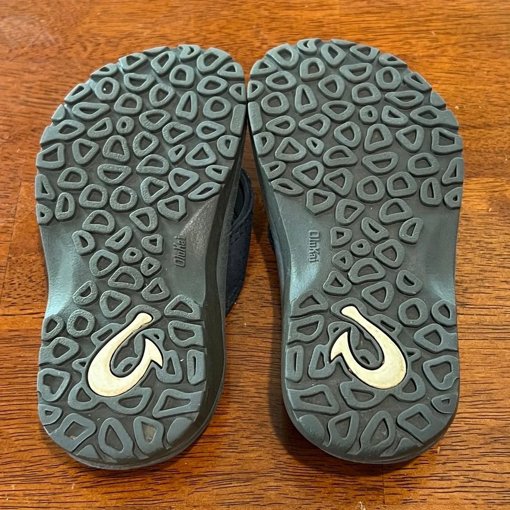 OluKai Toddler Boy's‎ Flip Flops Sandals Blue Yellow Size 10.5 EU 27.5